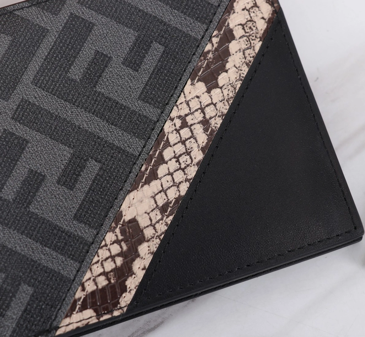Versatile 5516 Fendi AAA Man Wallets