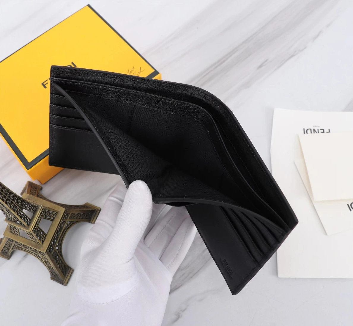 Versatile 5516 Fendi AAA Man Wallets