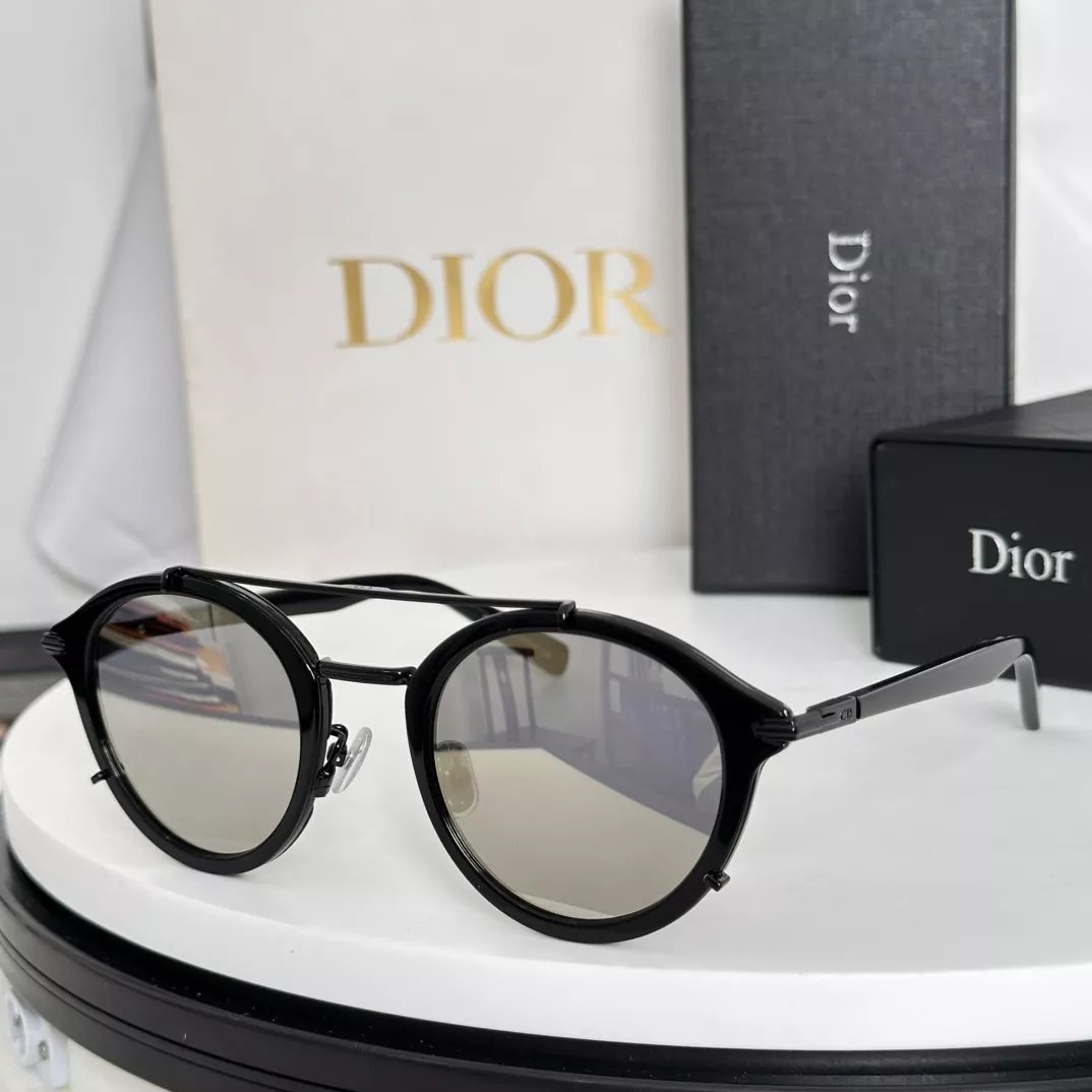 Versatile 5723 Christian Dior AAA Quality Sunglasses