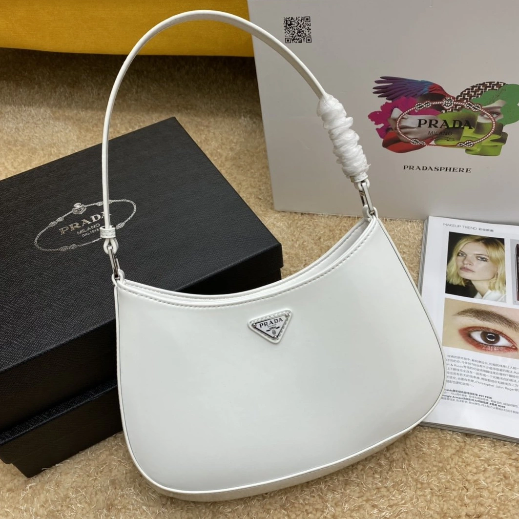 Versatile 584 Prada AAA Quality Handbags For Women