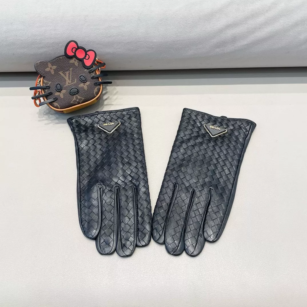 Versatile 6286 Prada Gloves For Men
