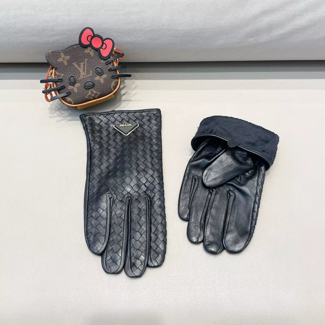 Versatile 6286 Prada Gloves For Men