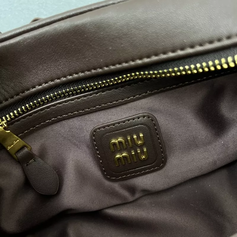 Versatile 631 MIU MIU AAA Quality Handbags For Women