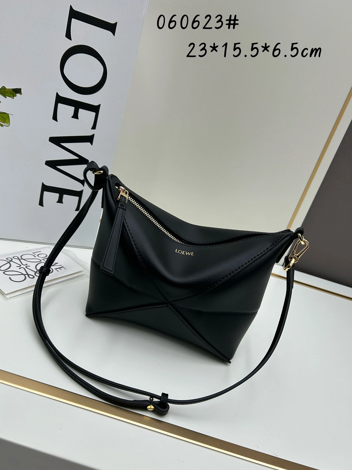 Versatile 6361 LOEWE AAA Quality Messenger Bags