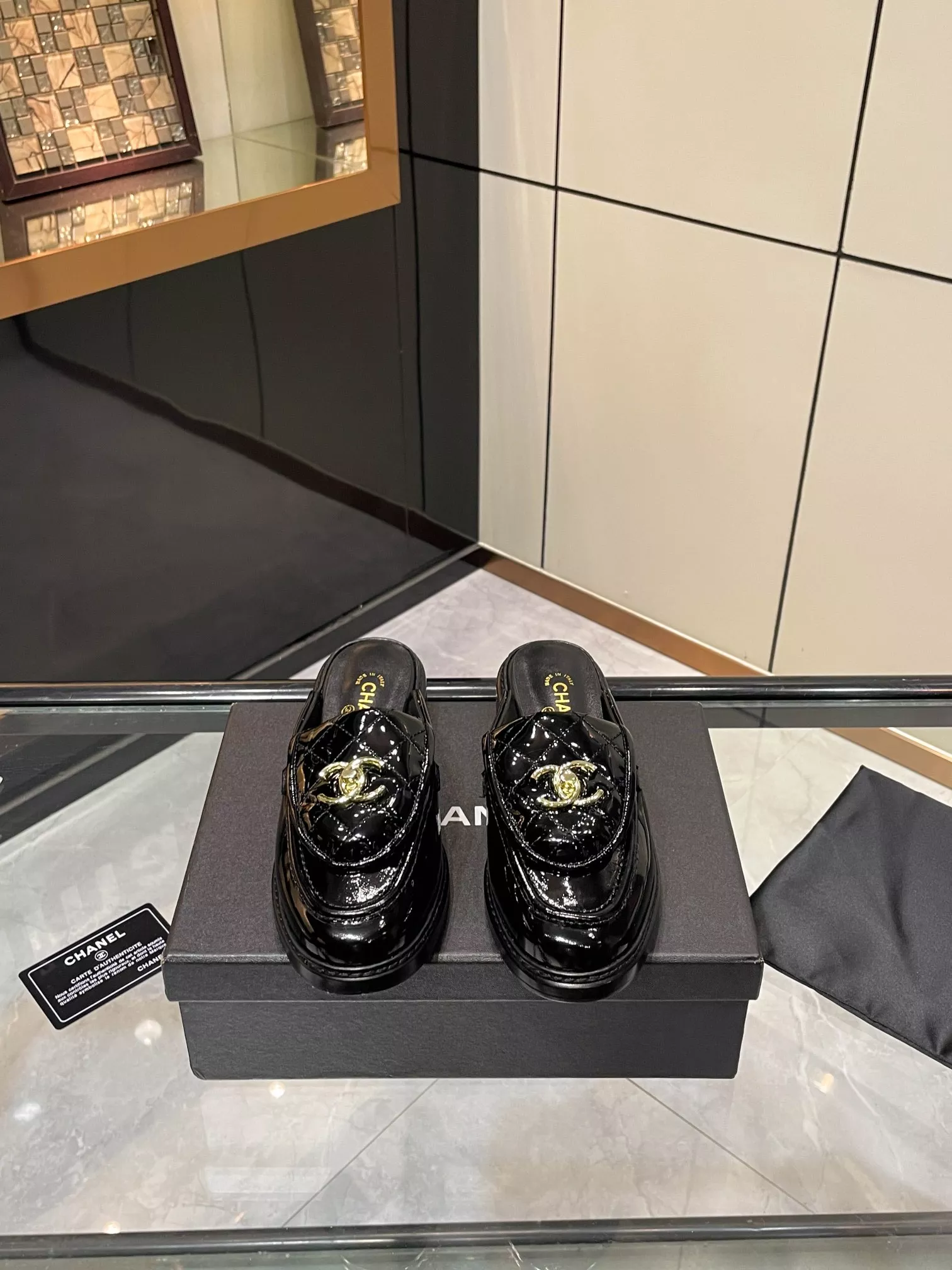 Versatile 6511 Chanel Slippers For Women