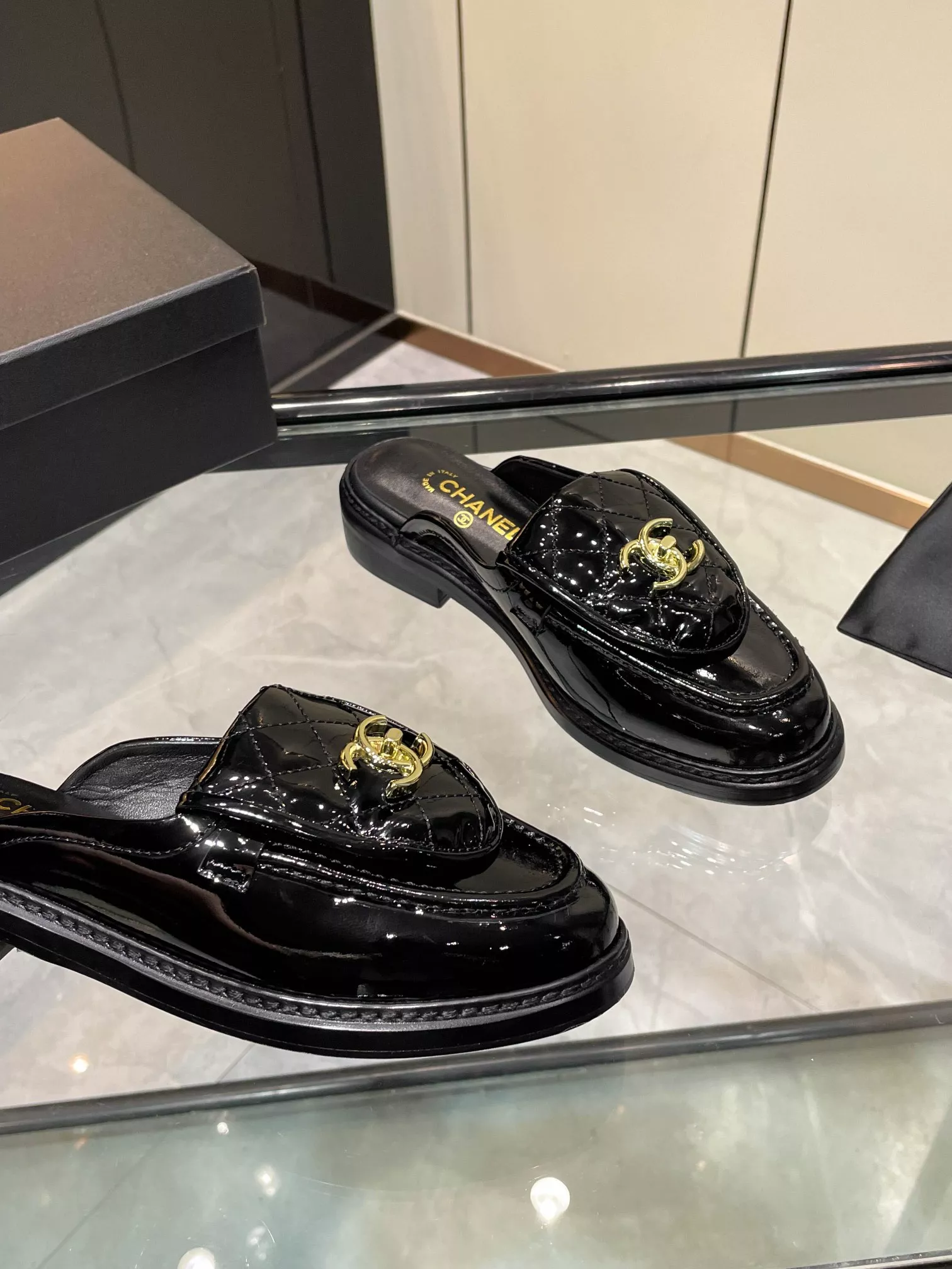 Versatile 6511 Chanel Slippers For Women