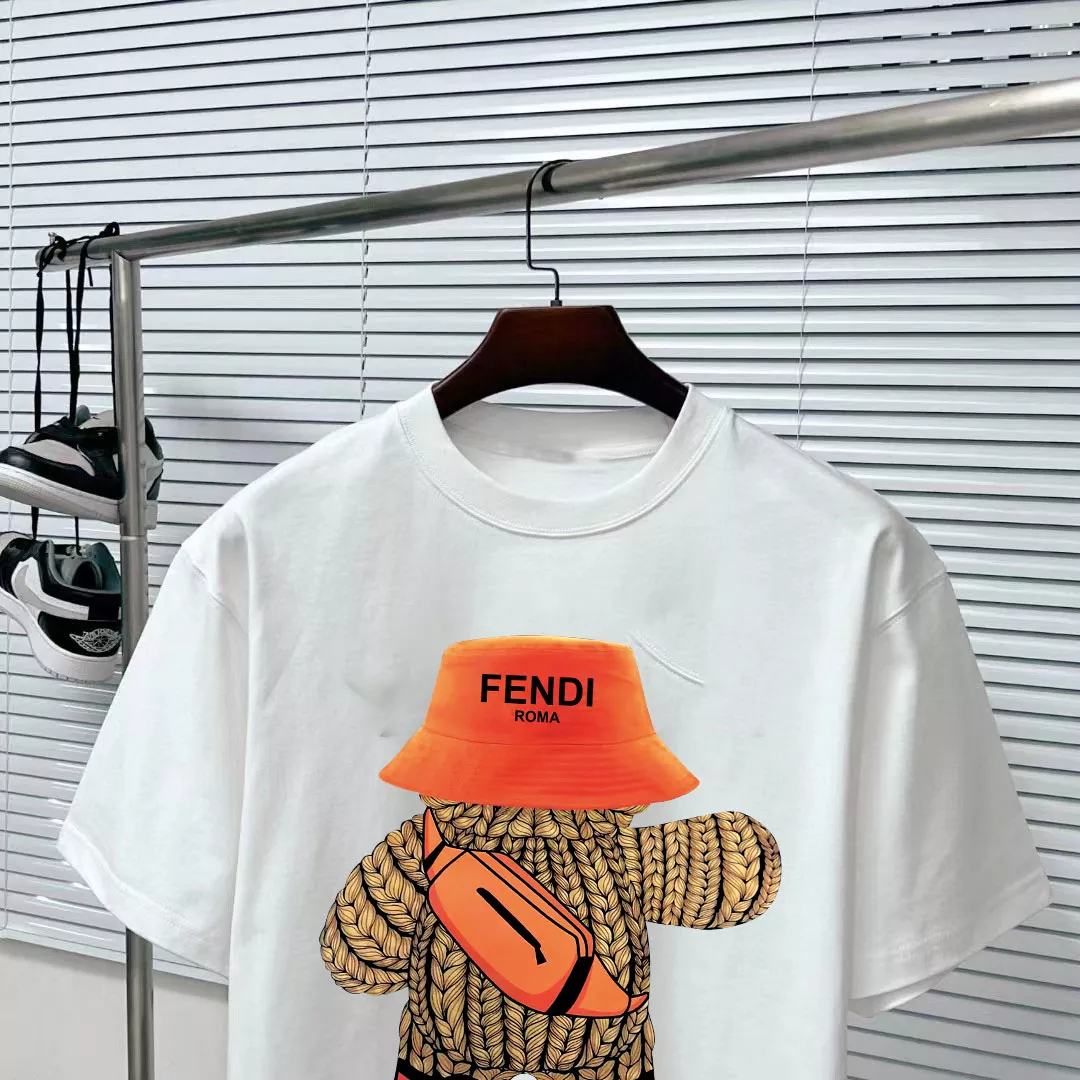 Versatile 6560 Fendi T-Shirts Short Sleeved For Unisex