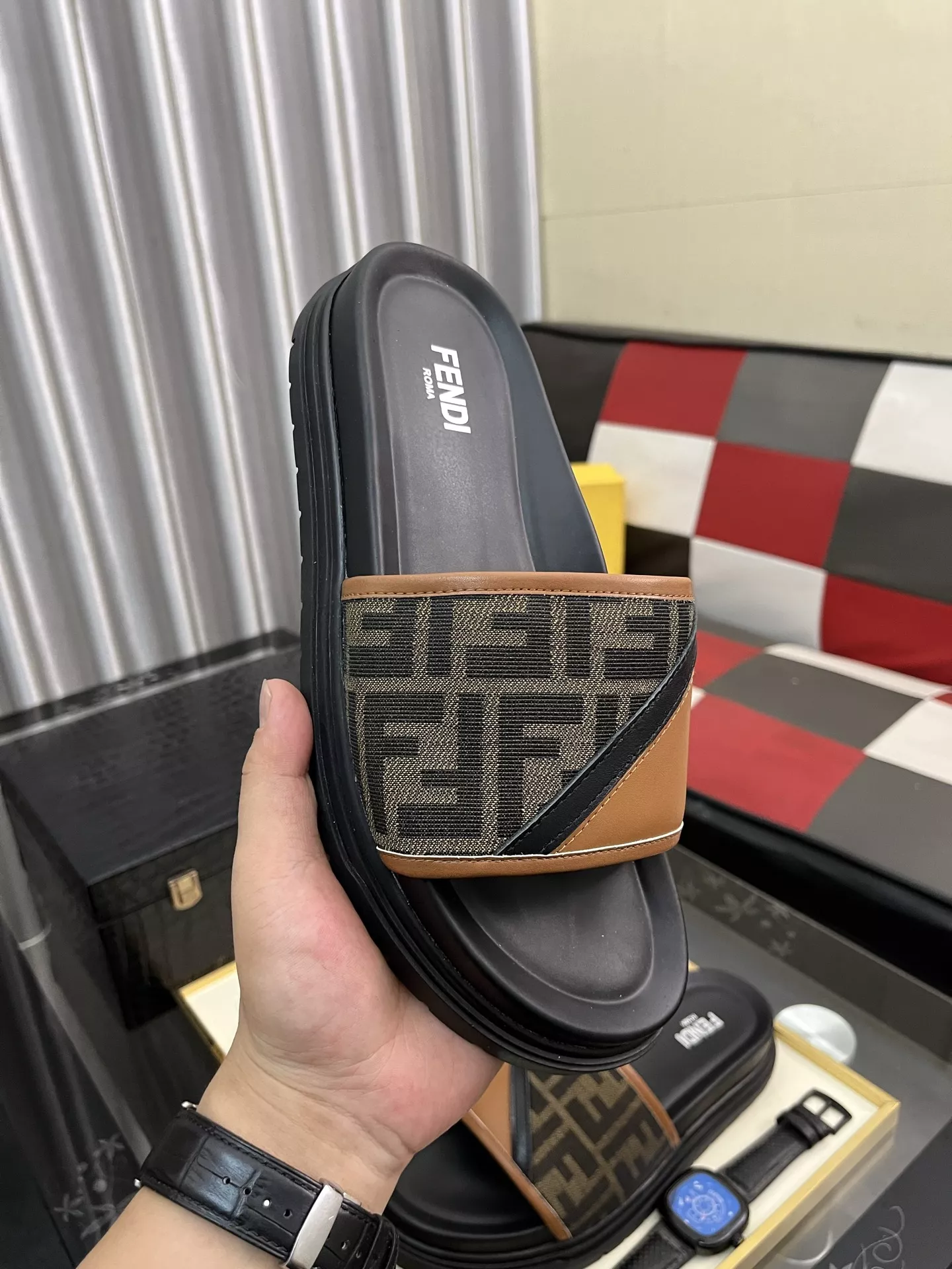 Versatile 6620 Fendi Slippers For Men