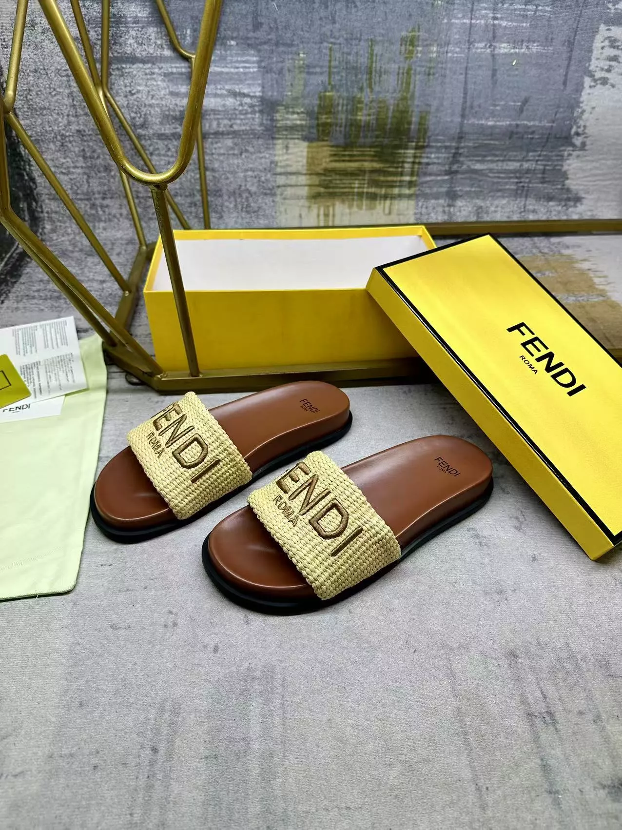 Versatile 6745 Fendi Slippers For Women