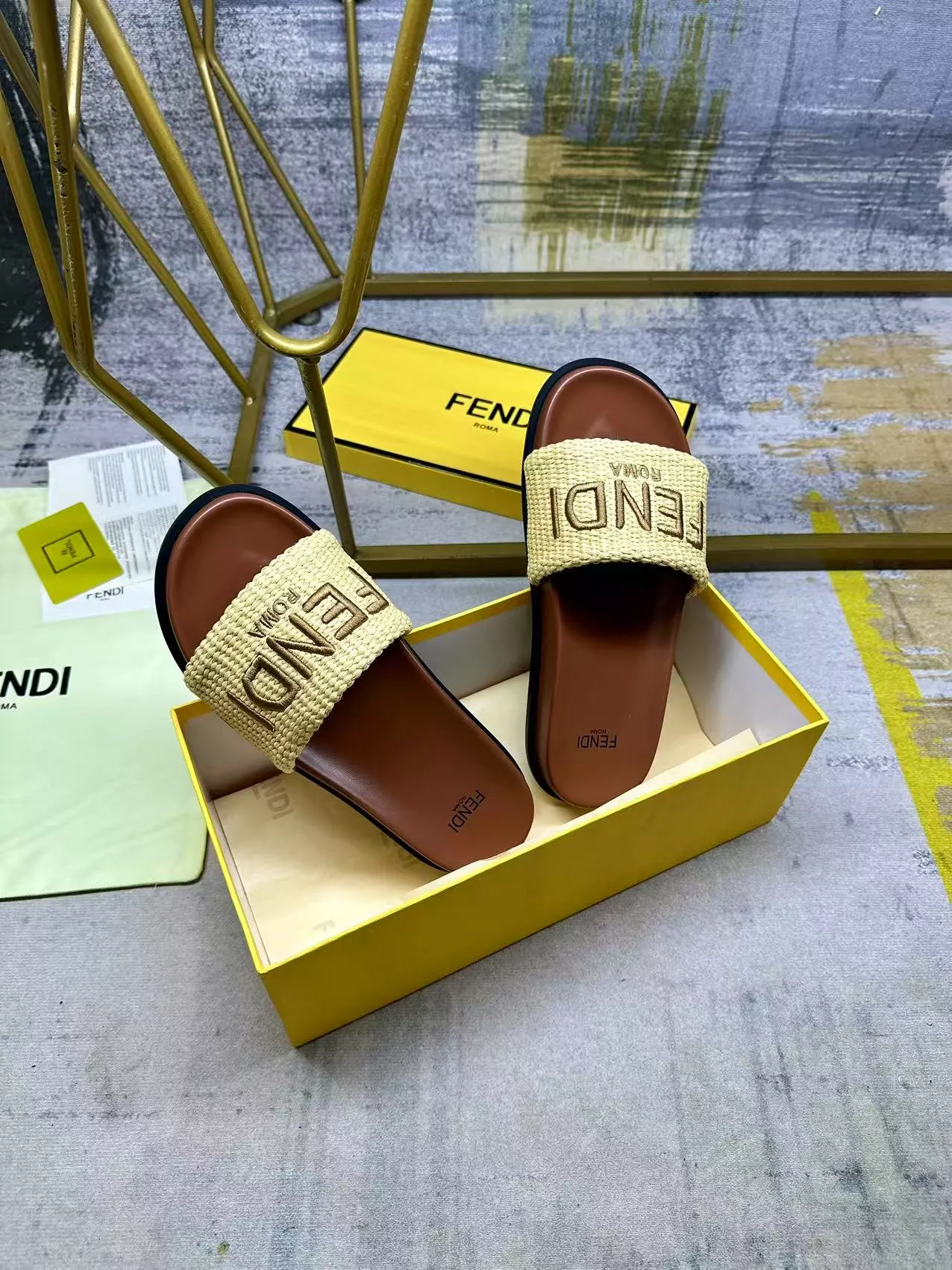 Versatile 6745 Fendi Slippers For Women