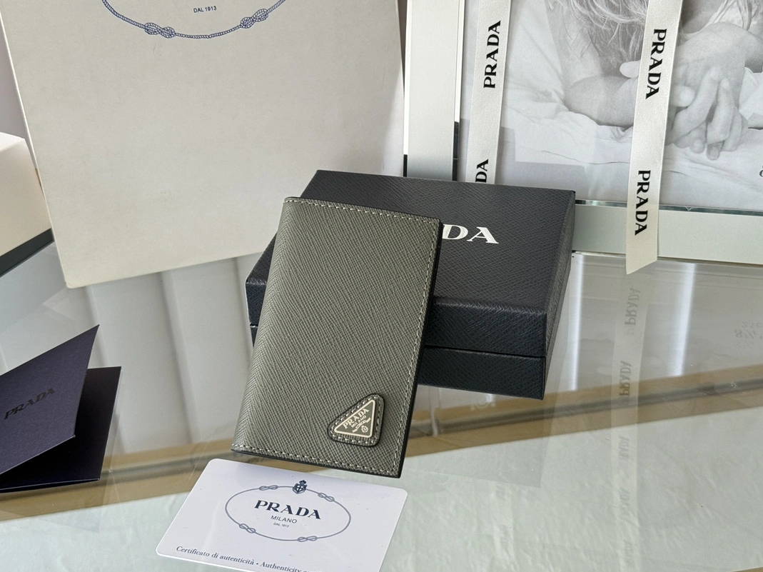 Versatile 7044 Prada AAA Quality Card Case