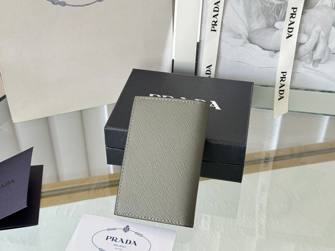 Versatile 7044 Prada AAA Quality Card Case