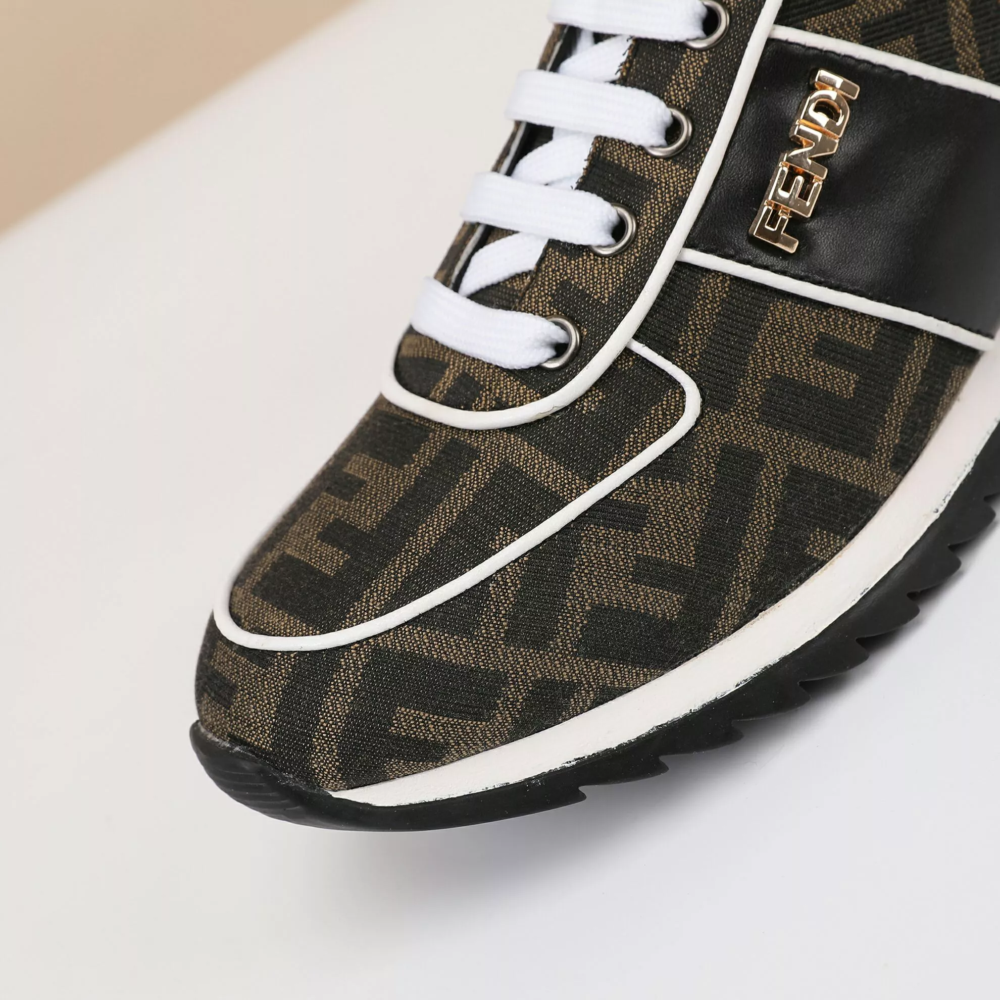 Versatile 7121 Fendi Casual Shoes For Men
