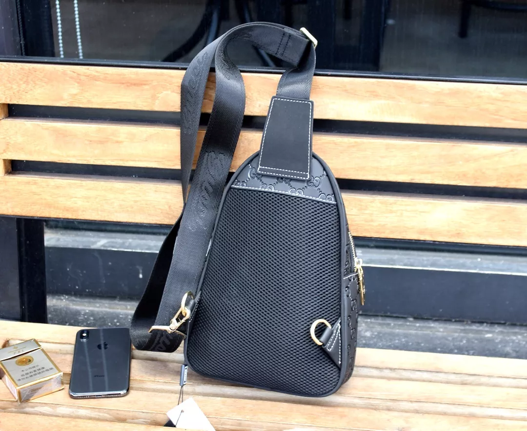 Versatile 7241 Gucci AAA Man Messenger Bags
