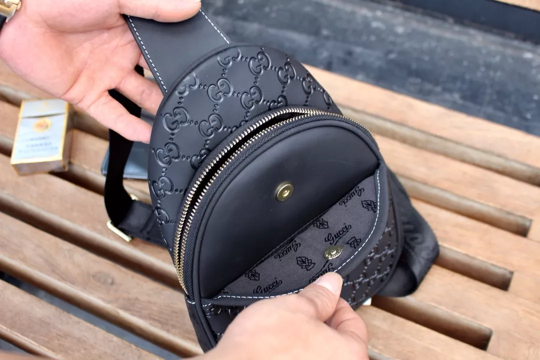 Versatile 7241 Gucci AAA Man Messenger Bags