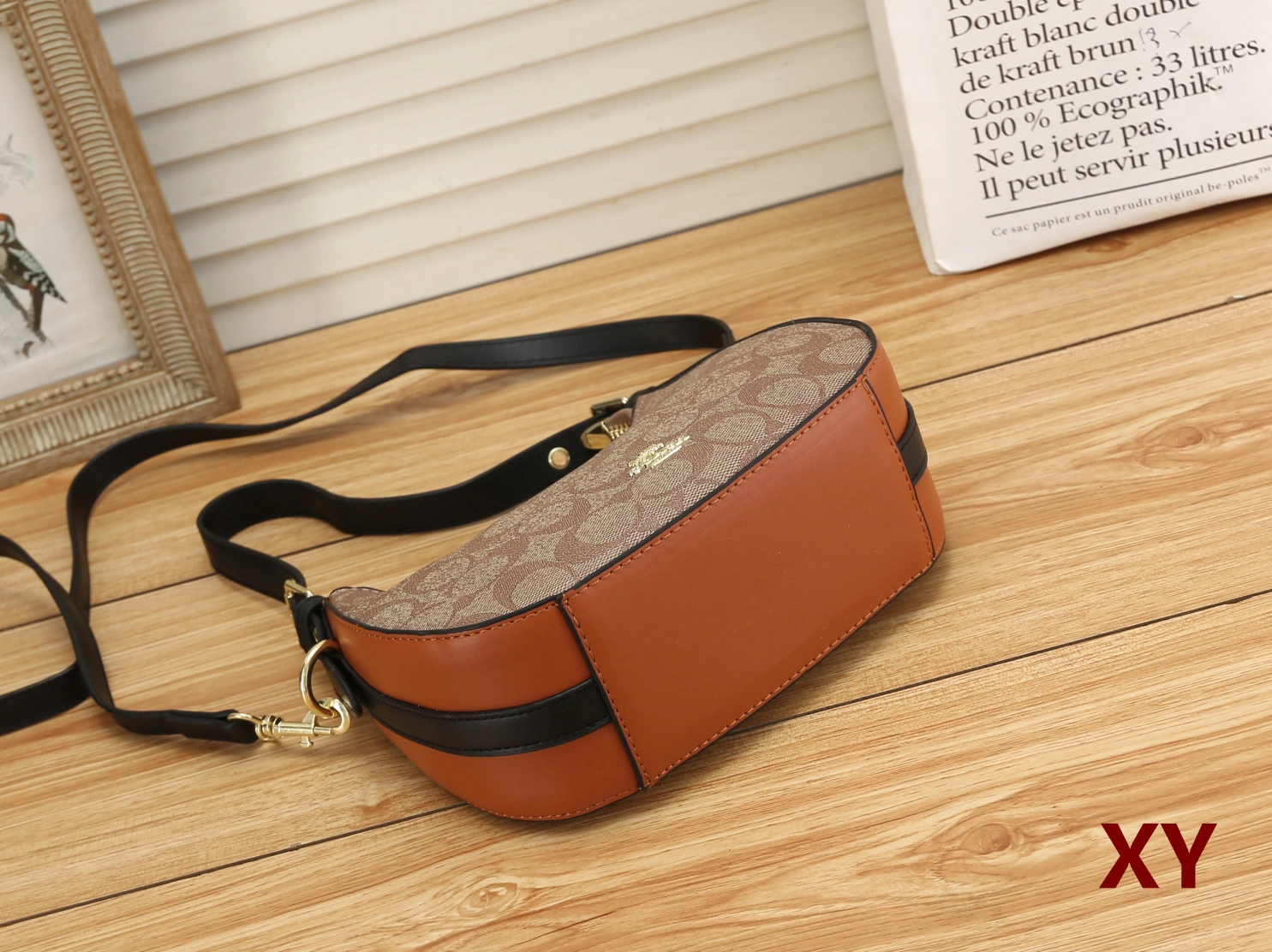 Versatile 7528 Coach Messenger Bag For Women