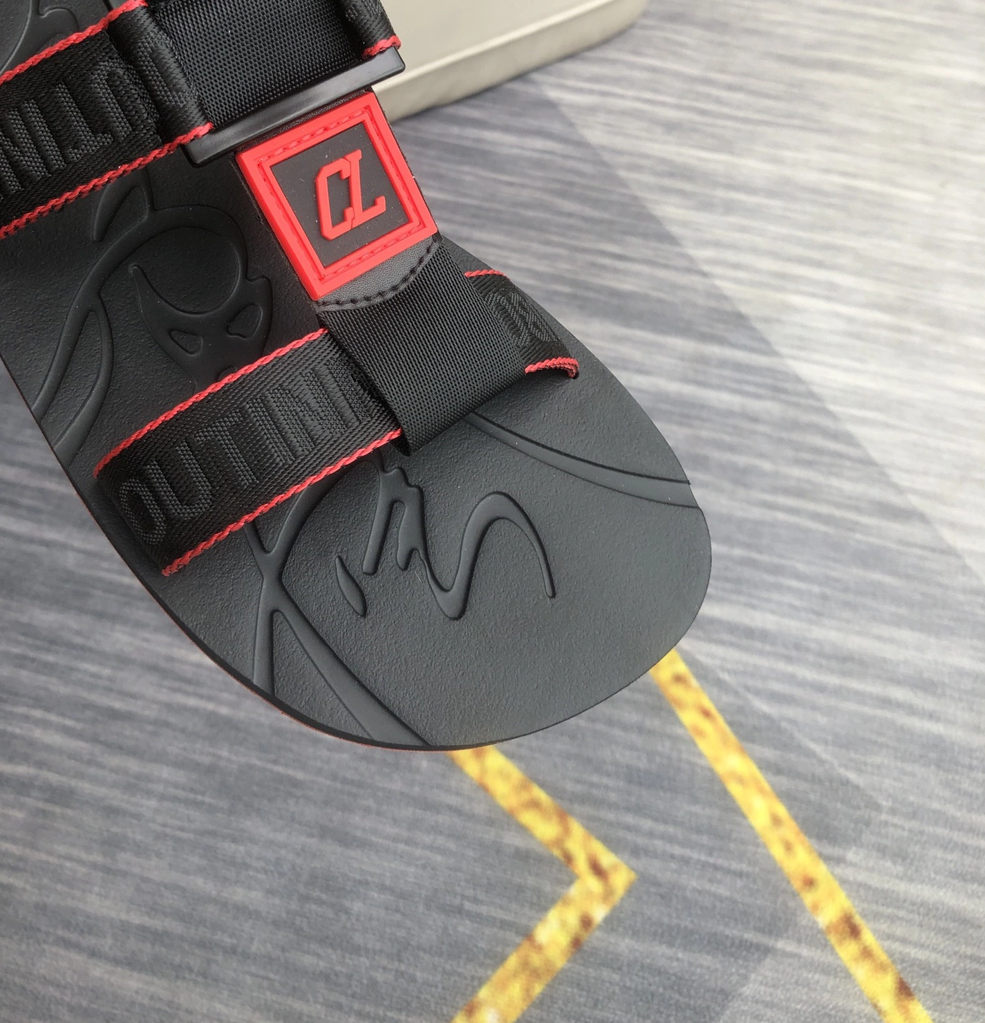 Versatile 7602 Christian Louboutin CL Slippers For Men