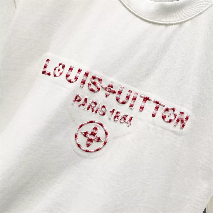 Versatile 7621 Louis Vuitton LV T-Shirts Short Sleeved For Unisex
