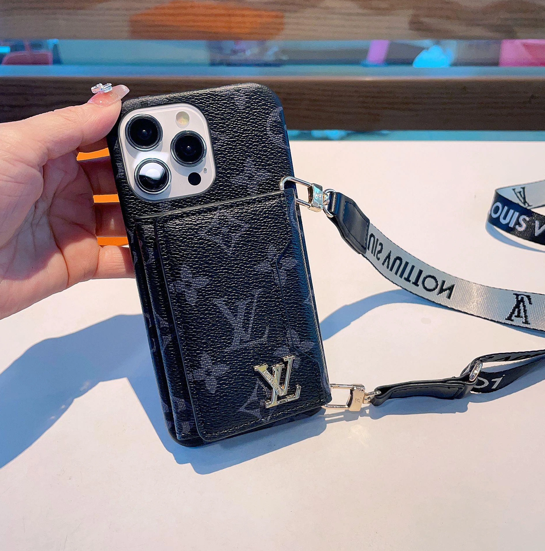 Versatile 7818 Louis Vuitton LV iPhone Case