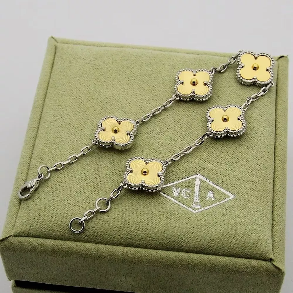 Versatile 7849 Van Cleef & Arpels Bracelets For Women