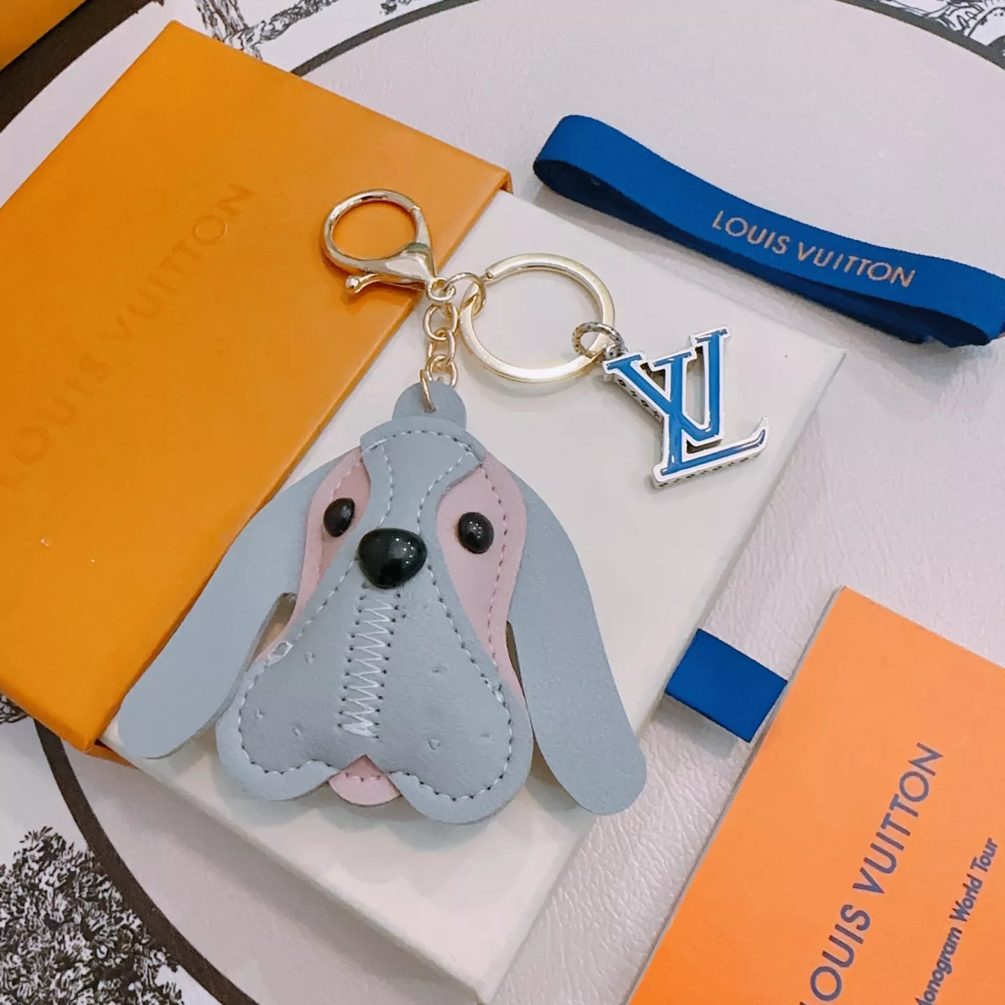 Versatile 7983 Louis Vuitton LV Key Holder And Bag Buckle