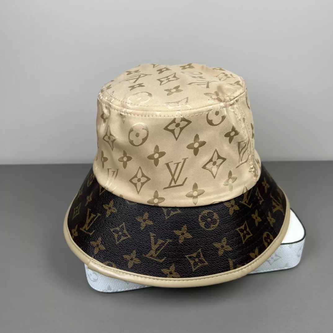 Versatile 8003 Louis Vuitton LV Caps