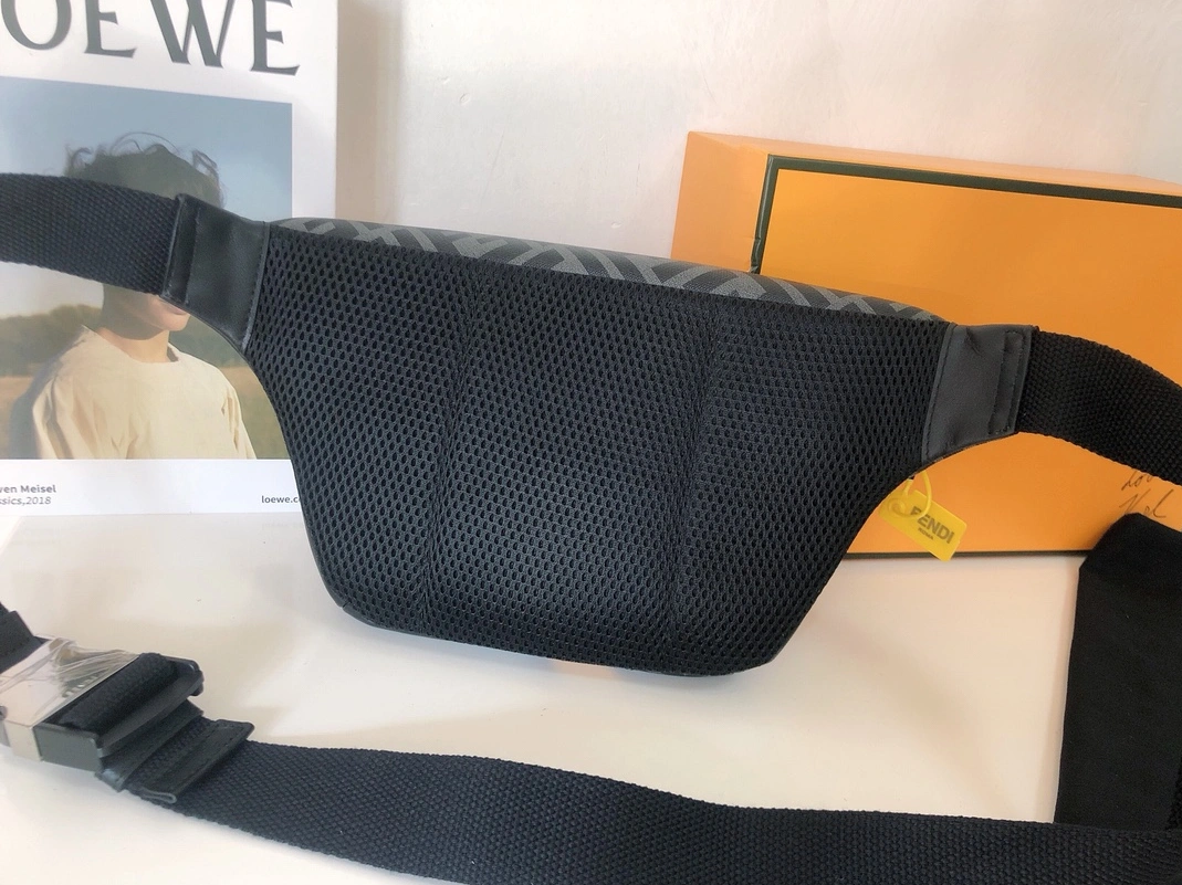 Versatile 8021 Fendi AAA Man Belt Bags