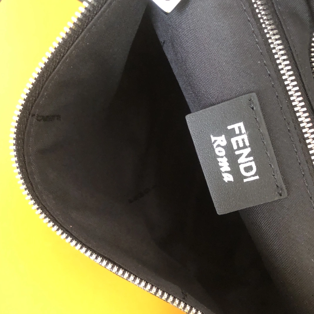 Versatile 8021 Fendi AAA Man Belt Bags