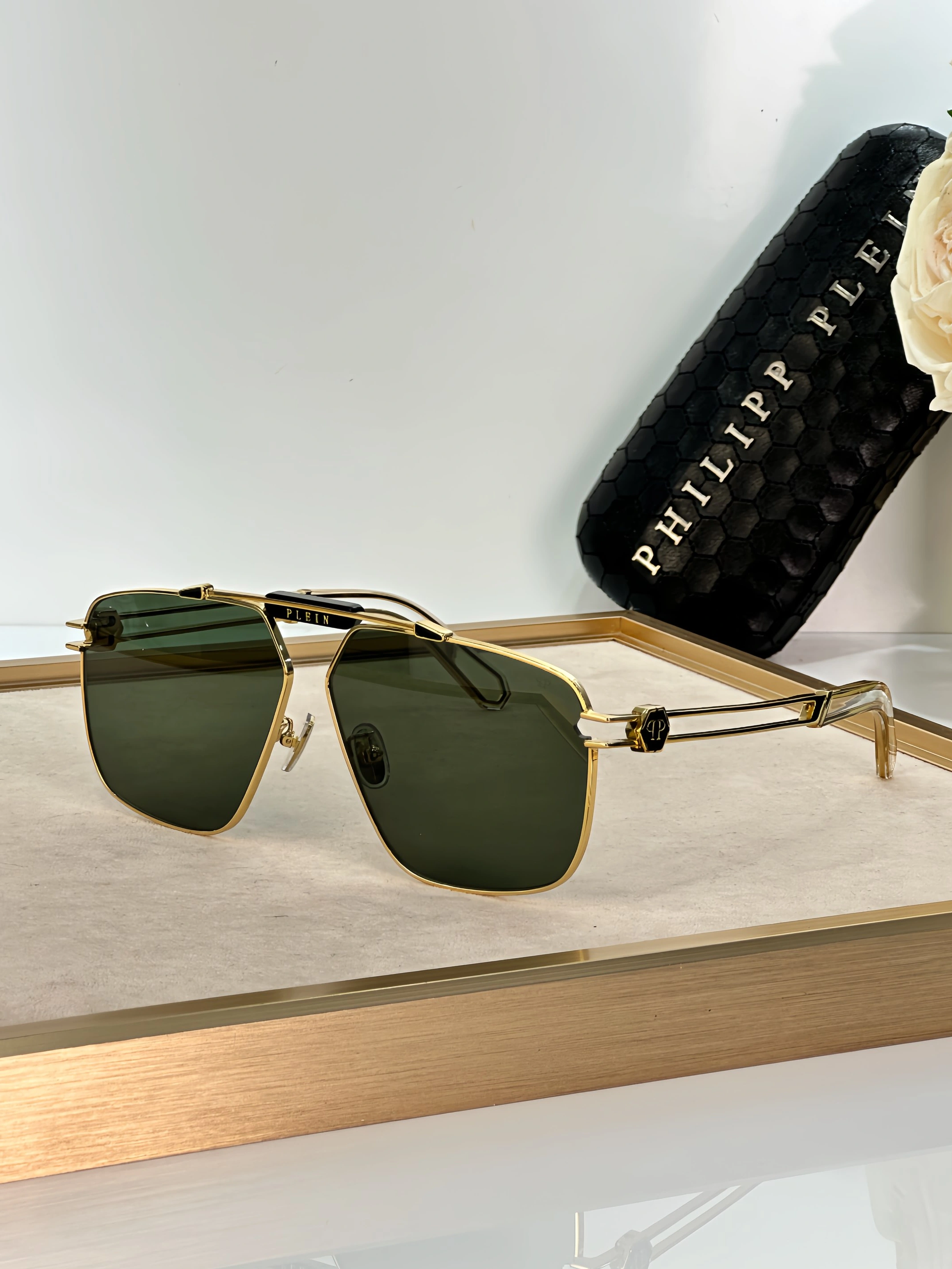 Versatile 8118 Philipp Plein PP AAA Quality Sunglasses