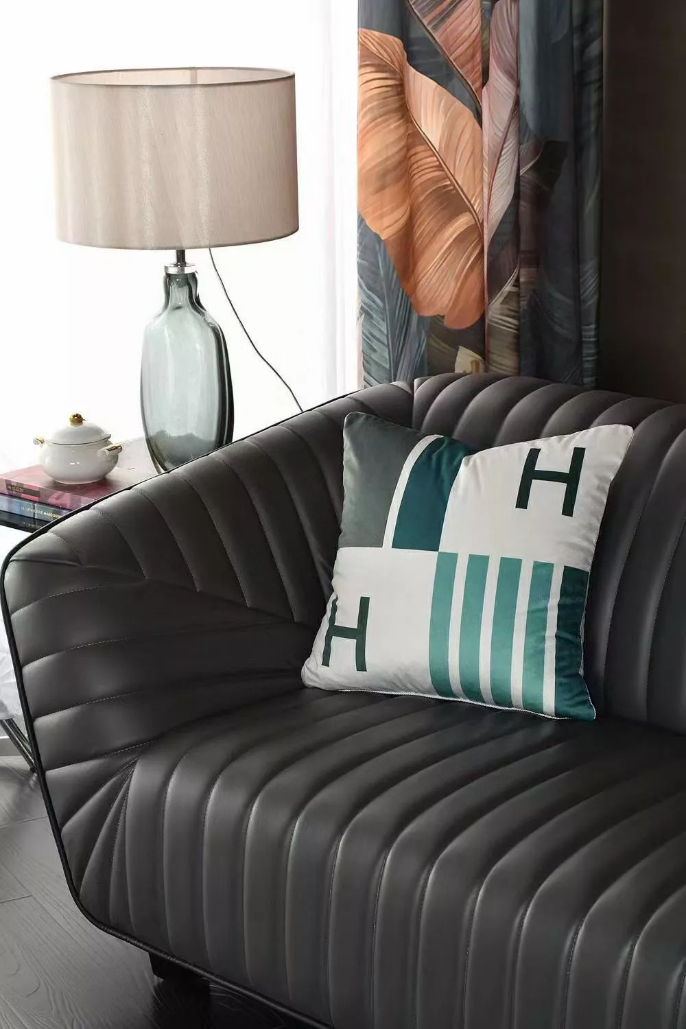 Versatile 8195 Hermes Cushion