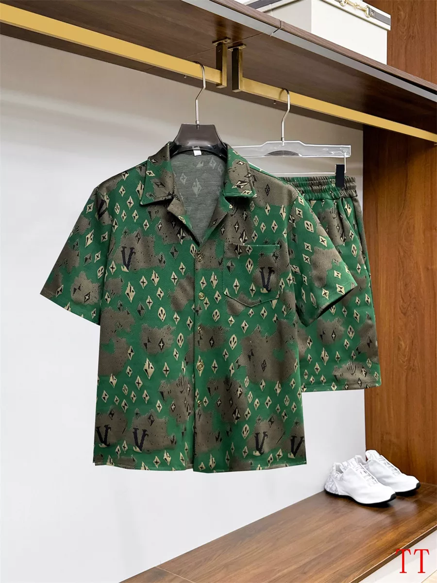 Versatile 8205 Louis Vuitton LV Tracksuits Short Sleeved For Men