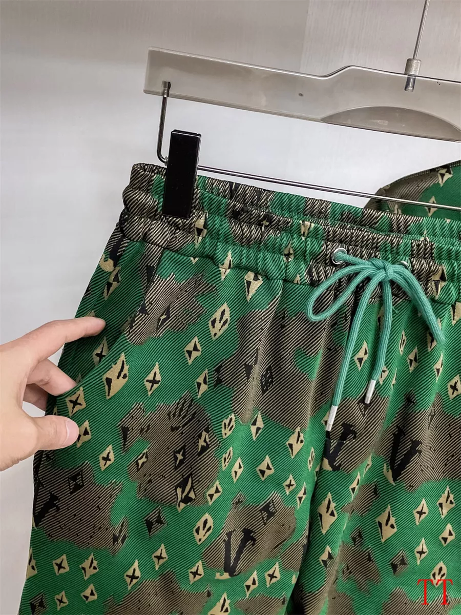 Versatile 8205 Louis Vuitton LV Tracksuits Short Sleeved For Men