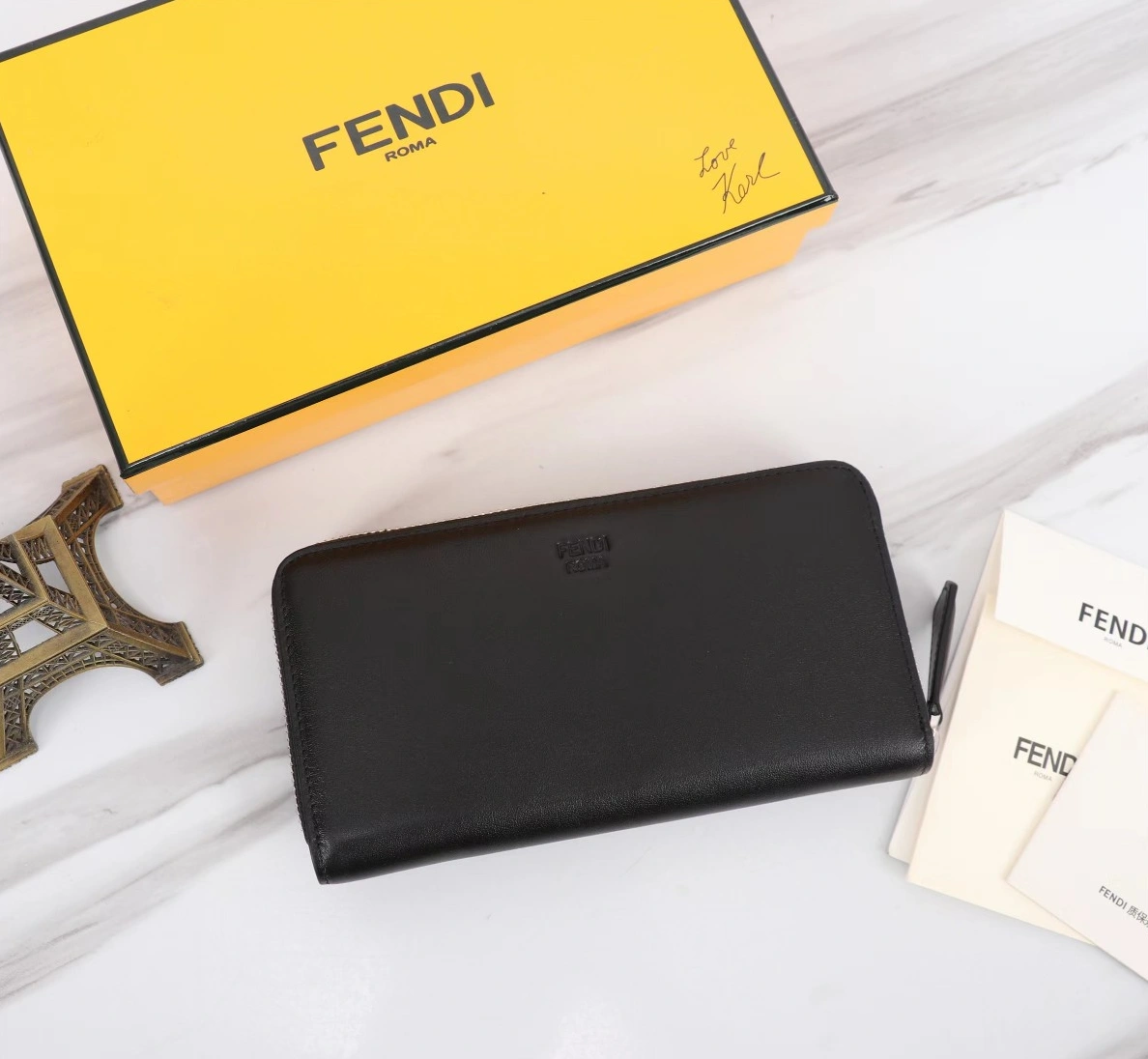 Versatile 8213 Fendi AAA Quality Wallet For Unisex