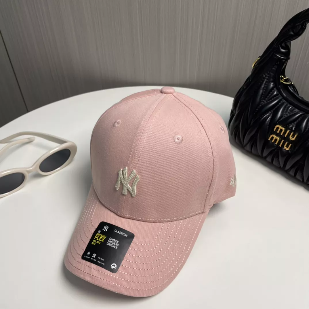 Versatile 8411 New York Yankees Caps