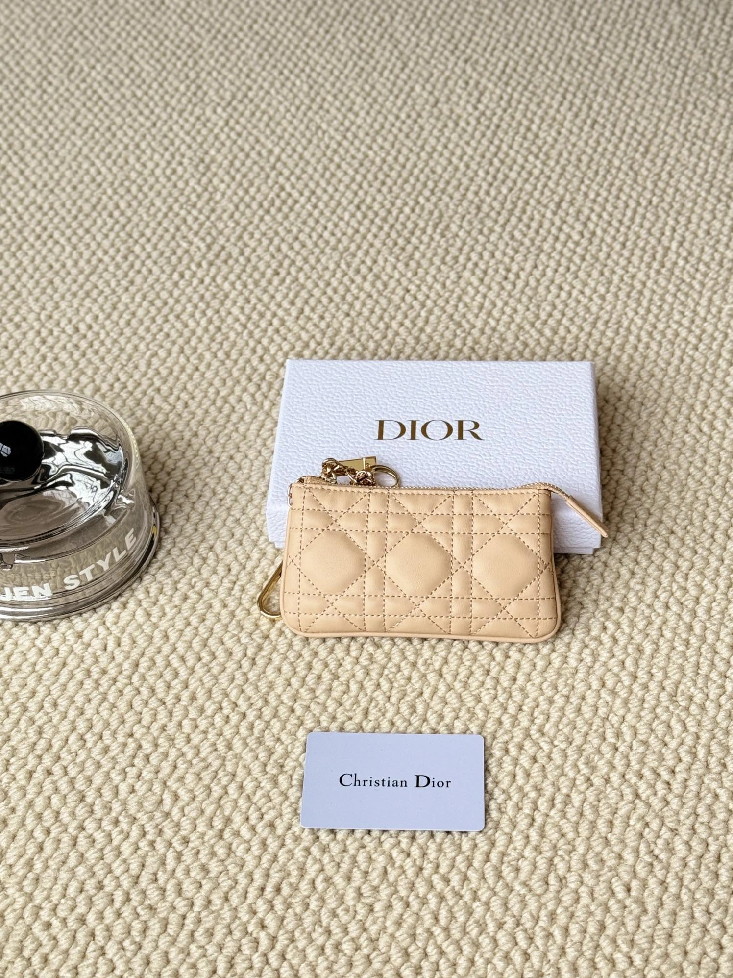 Versatile 8429 Christian Dior Wallets