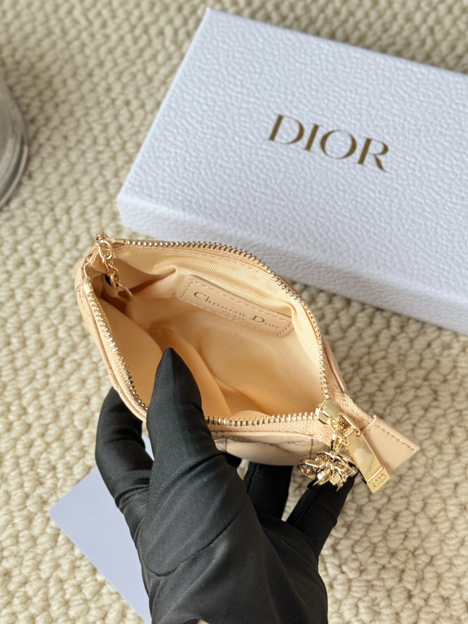Versatile 8429 Christian Dior Wallets