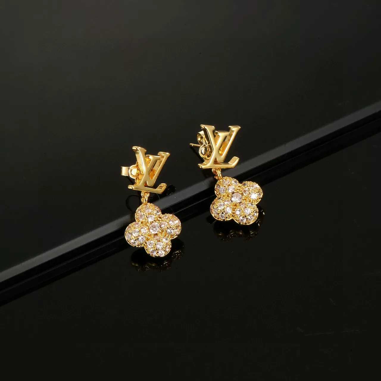 Versatile 8455 Louis Vuitton Earrings For Women