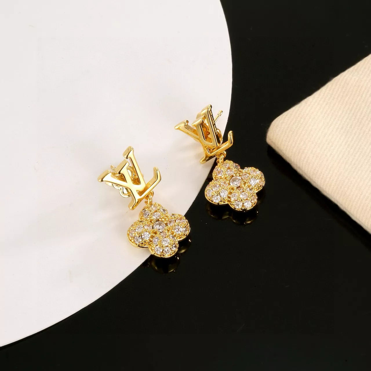 Versatile 8455 Louis Vuitton Earrings For Women