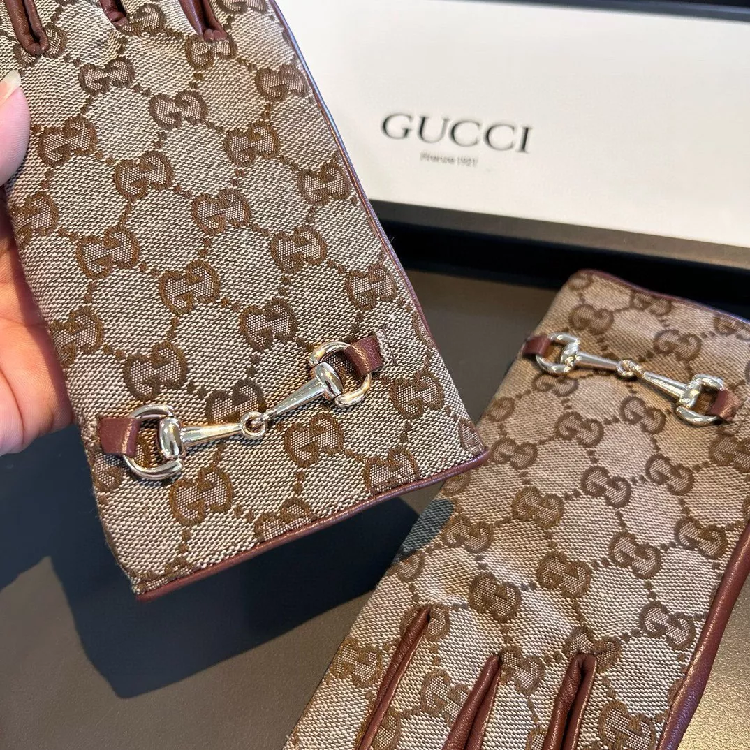 Versatile 8515 Gucci Gloves For Women