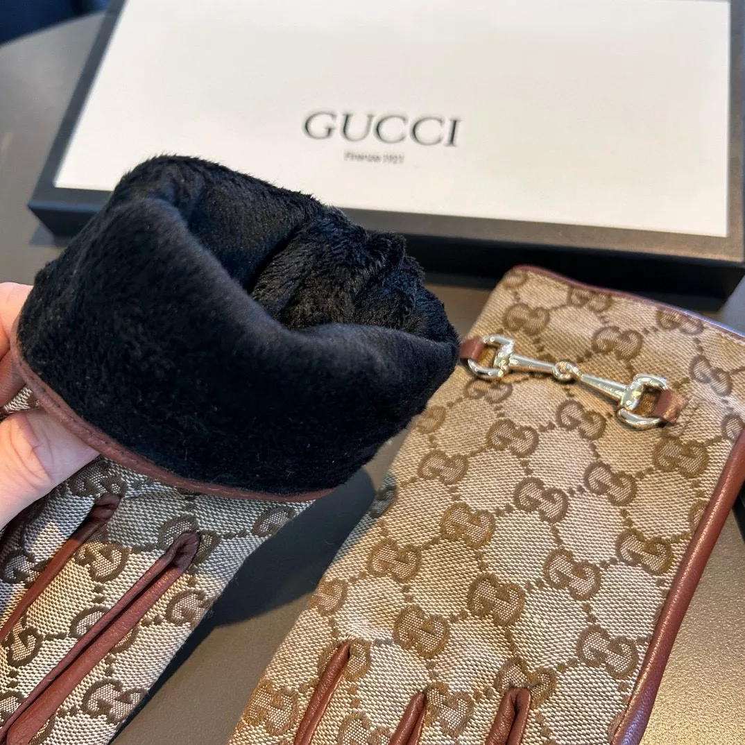 Versatile 8515 Gucci Gloves For Women