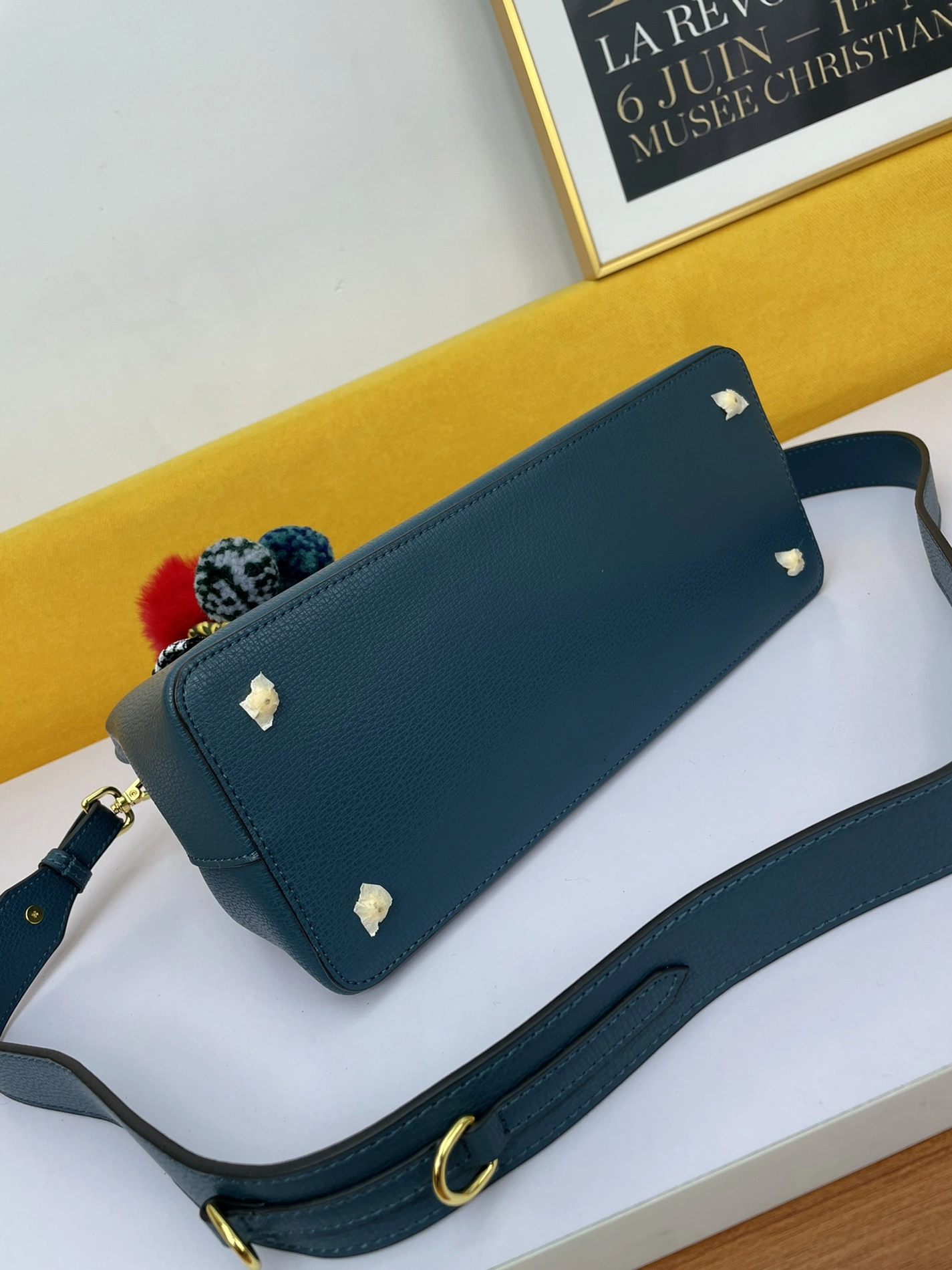 Versatile 8543 Prada AAA Quality Handbags For Women