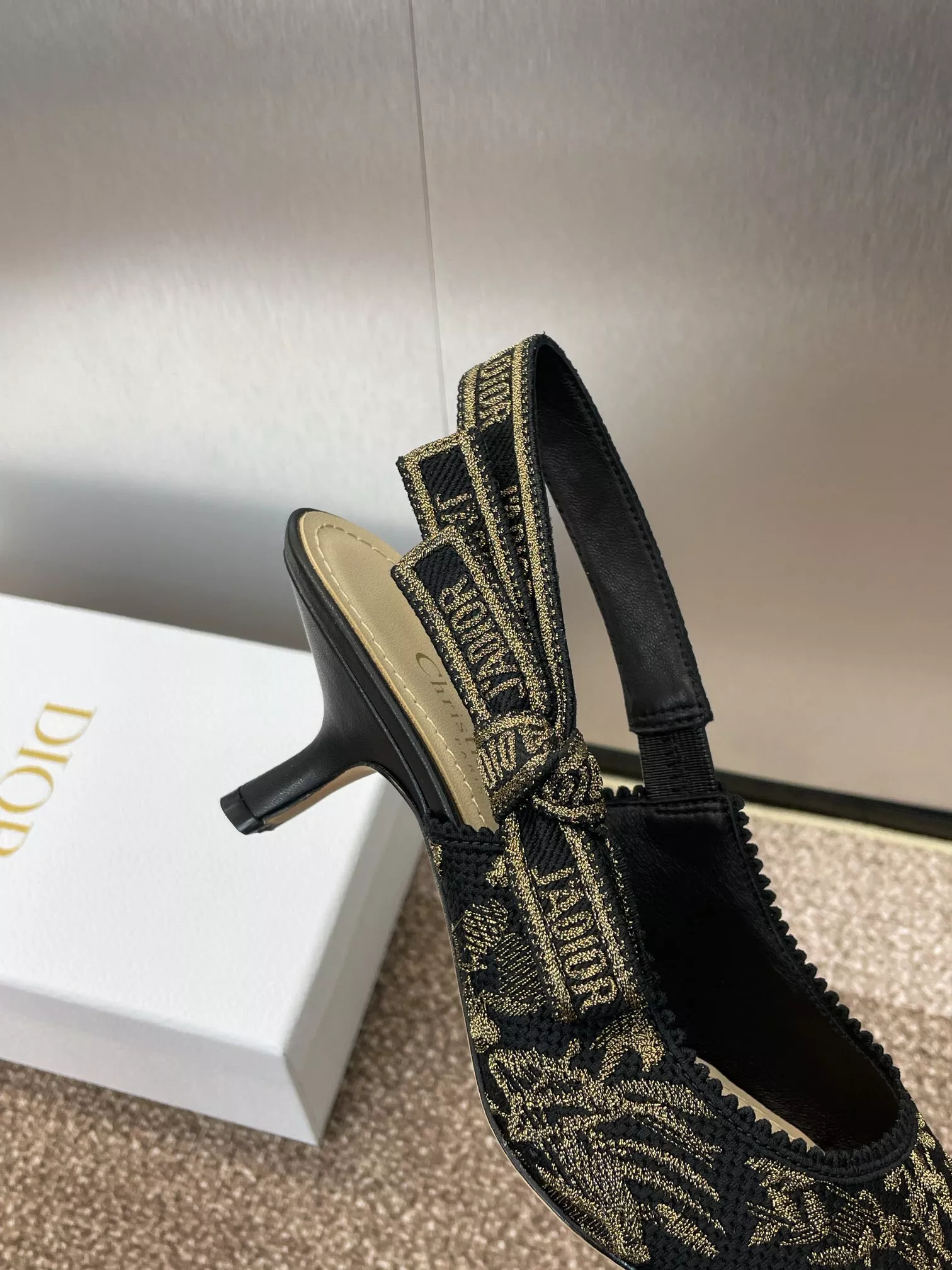 Versatile 8622 Christian Dior Sandal For Women