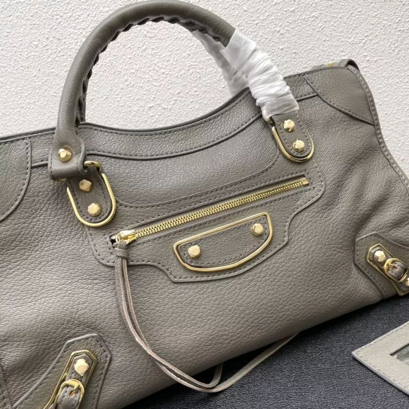 Versatile 8653 Balenciaga AAA Quality Handbags For Women