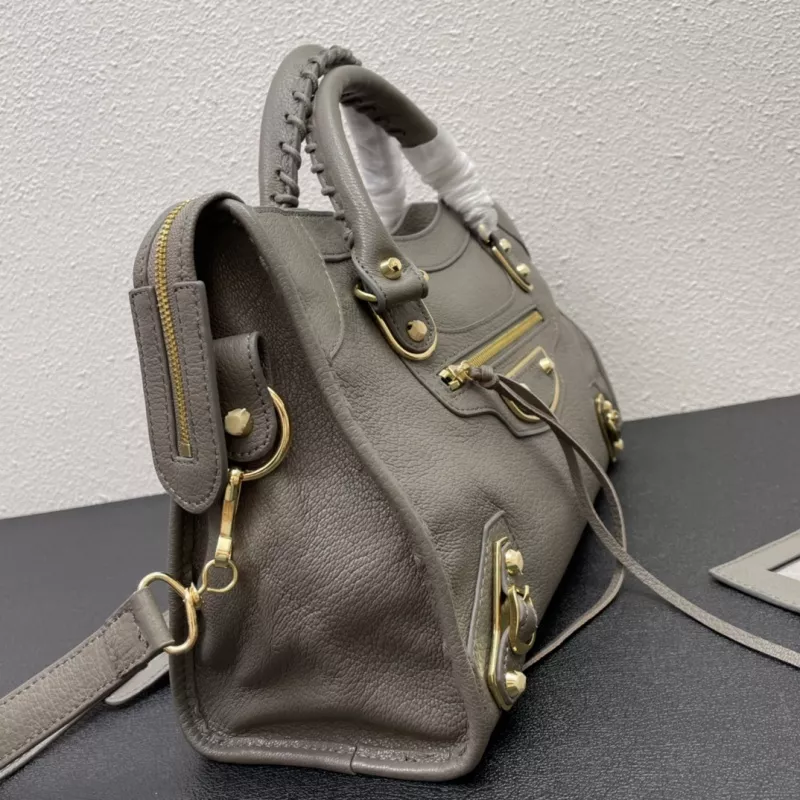 Versatile 8653 Balenciaga AAA Quality Handbags For Women