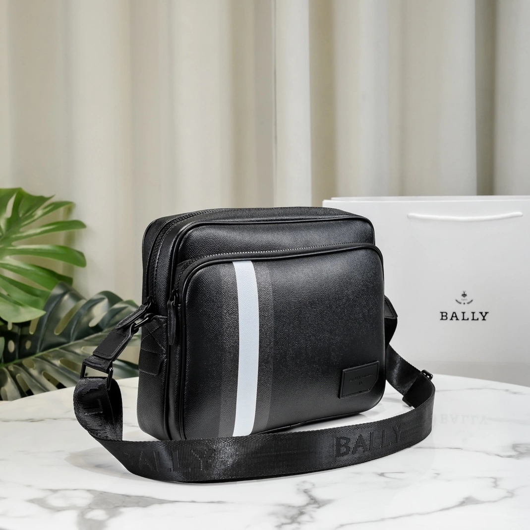 Versatile 8670 Bally AAA Man Messenger Bags