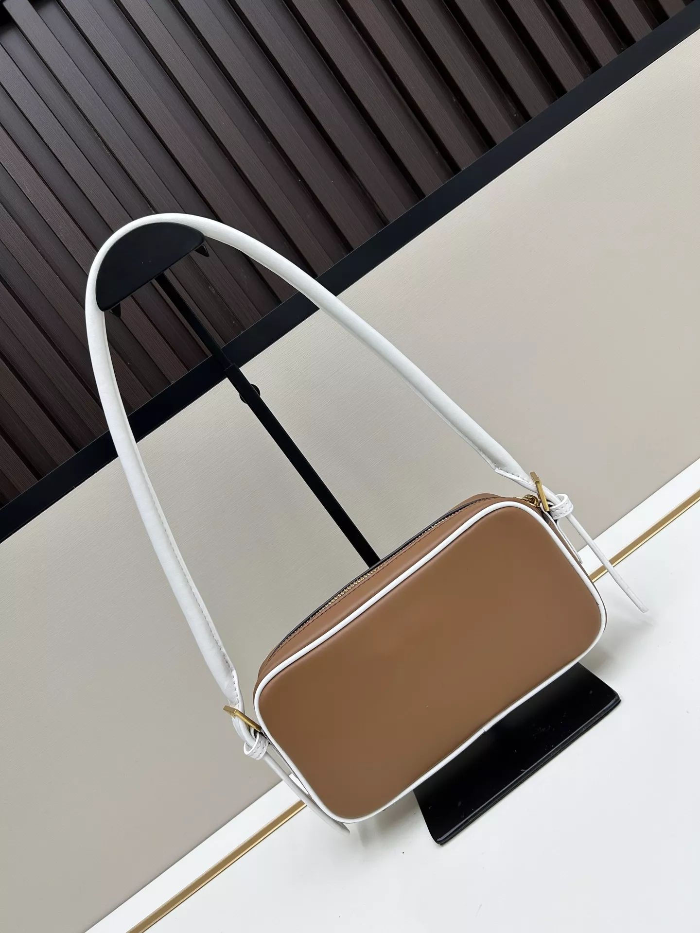 Versatile 8690 MIU MIU AAA Quality Shoulder Bags For Women