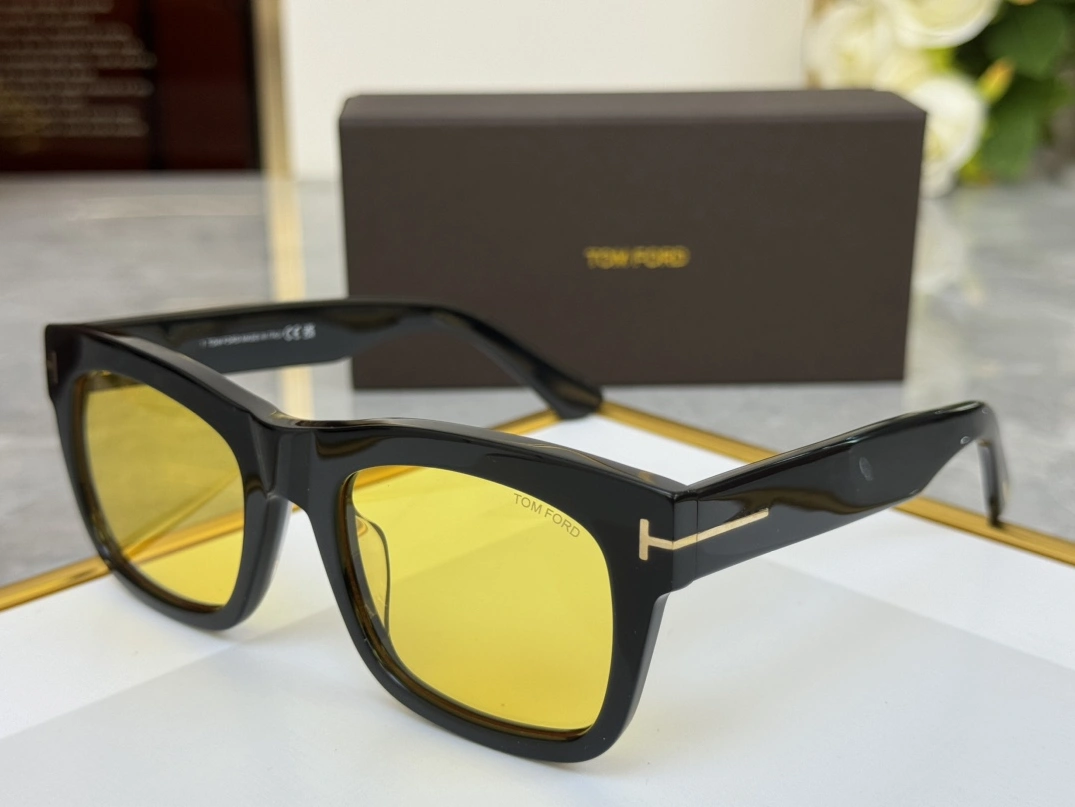Versatile 8871 Tom Ford AAA Quality Sunglasses