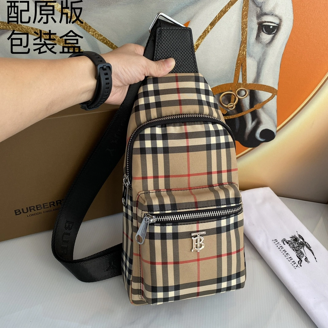 Versatile 8966 Burberry AAA Man Messenger Bags