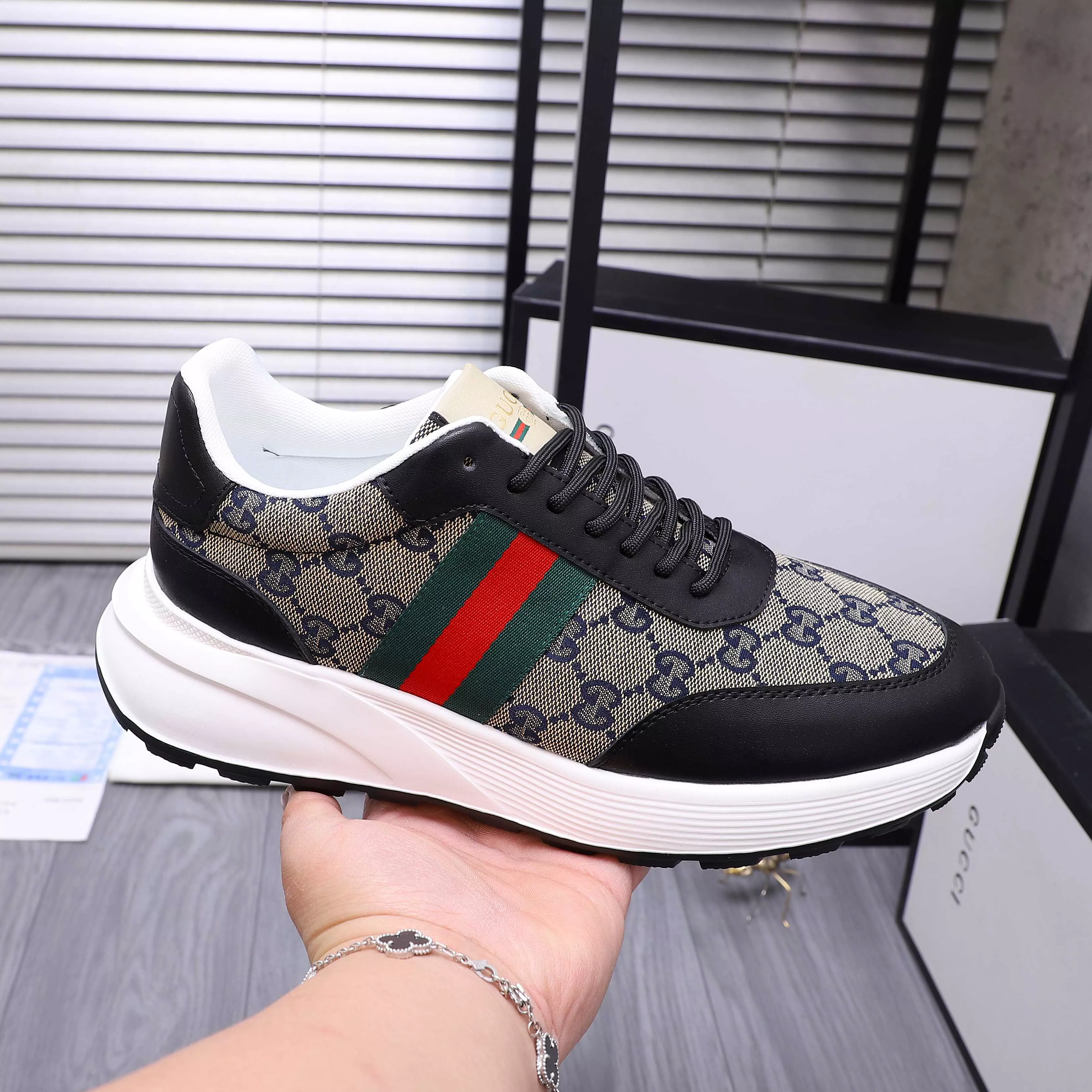 Versatile 9122 Gucci Casual Shoes For Men