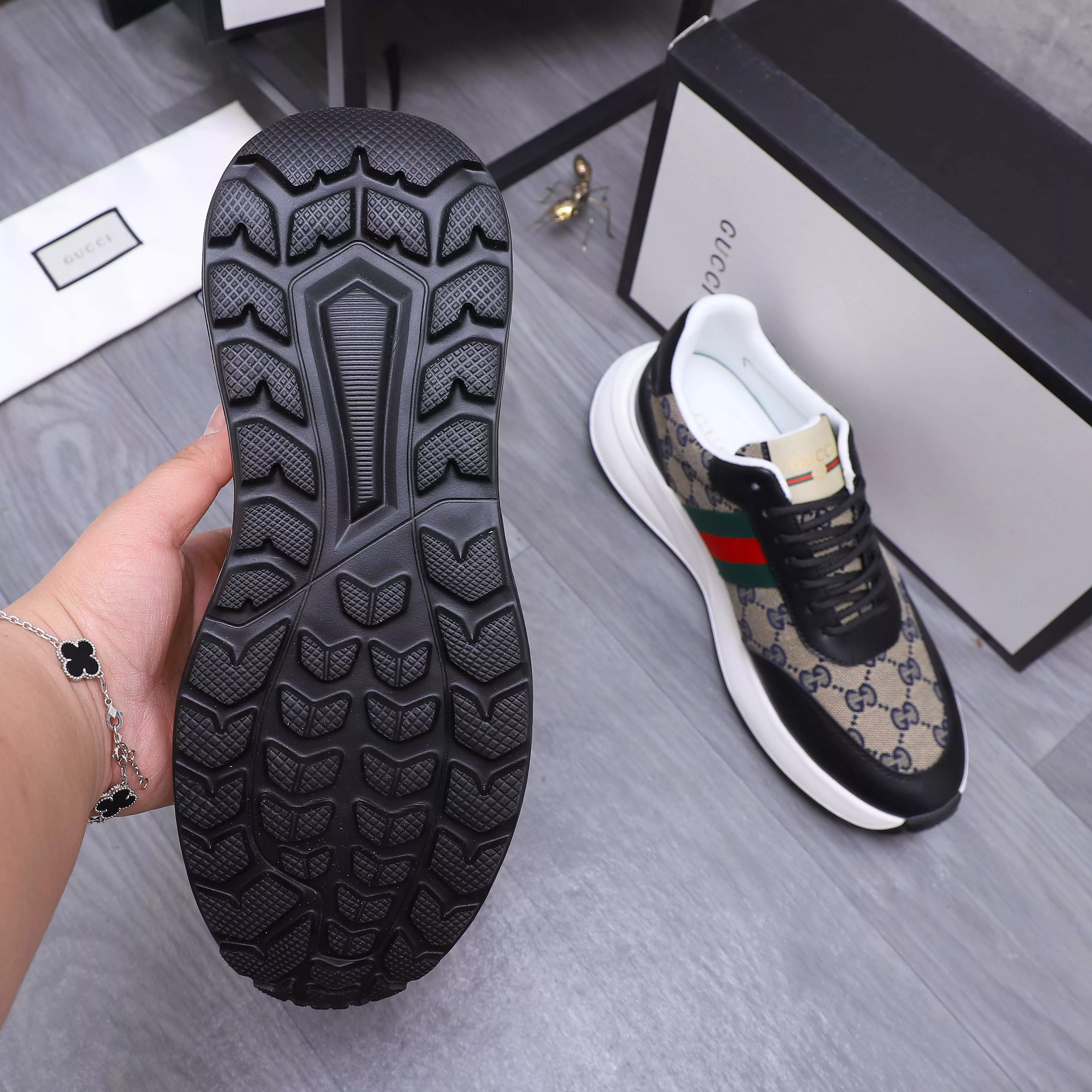 Versatile 9122 Gucci Casual Shoes For Men